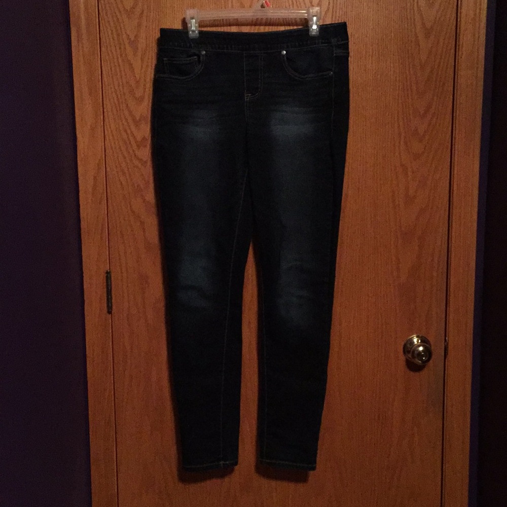 Fantastic pull-on Maurice’s jeggings!